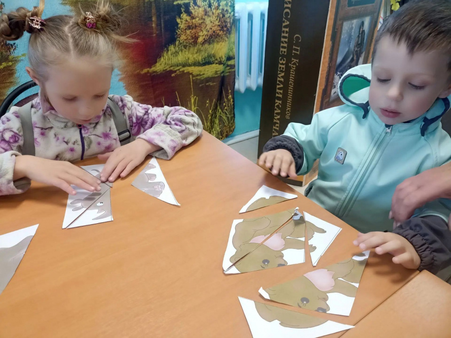 Познавательное развлечение «Братья наши меньшие»